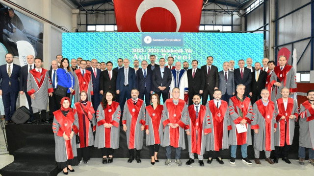 Üniversitemiz 2023-2024 Akademik Yılı Açılış Töreni Haluk Bayraktar’ın Katılımıyla Gerçekleşti