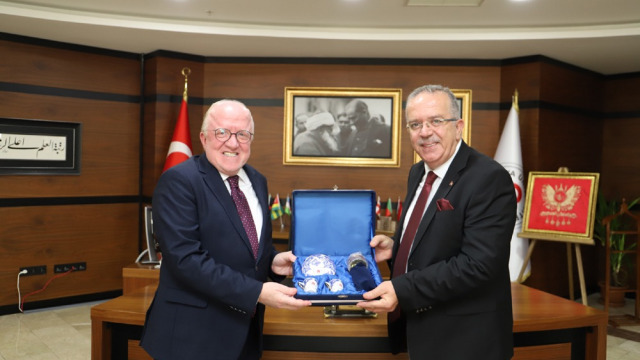 Rektör Aydın’dan Amasya Üniversitesi Rektörü Prof. Dr. Ahmet Hakkı Turabi’ye Ziyaret