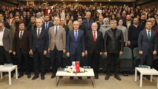 Samsun Üniversitesinde “Prof. Dr. Fuat Sezgin ve Müslümanların Bilime Katkıları” Konuşuldu