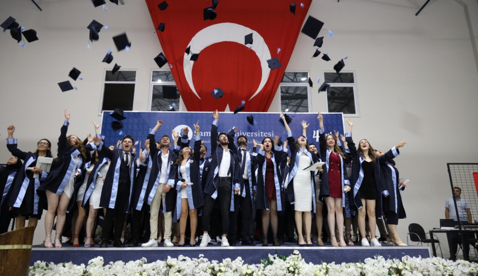 Samsun Üniversitesi Sivil Havacılık Yüksekokulunda Coşkulu Mezuniyet