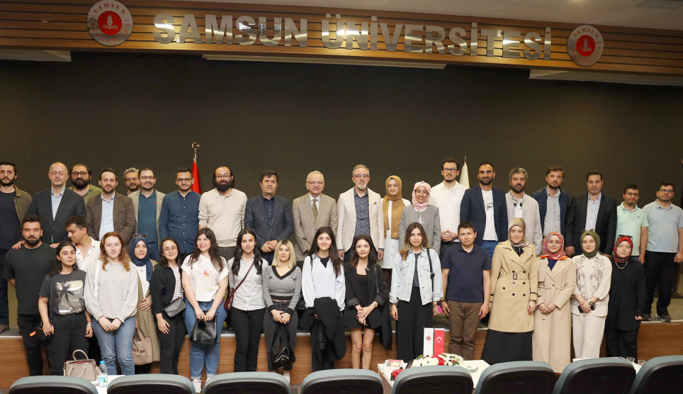 Samsun Üniversitesinde “Bir Asır Sonra Cumhuriyet Devri Din Politikalarına Bakmak” Konferansı